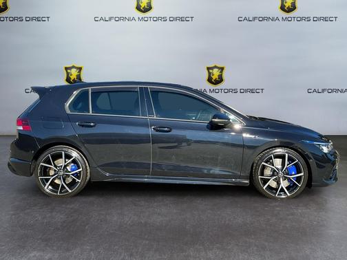 Deep Black Pearl 2022 Volkswagen Golf R 2.0T DSG