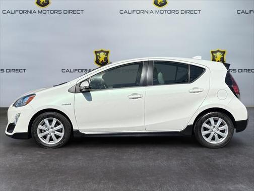2017 Toyota Prius c Four
