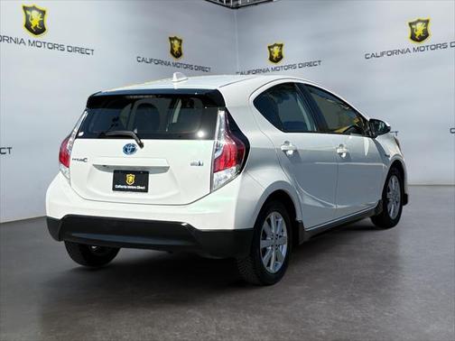 2017 Toyota Prius c Four