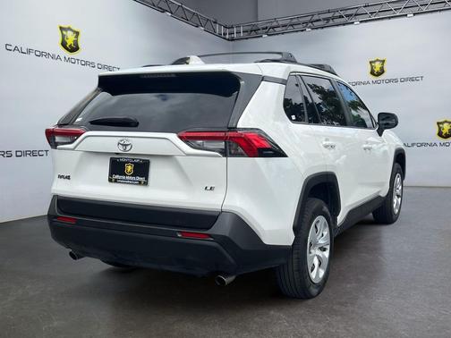 Super White 2019 Toyota RAV4 LE