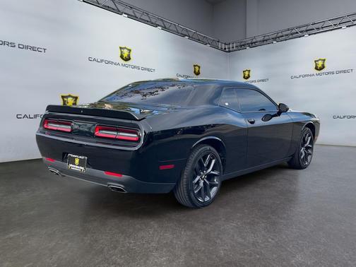 2023 Dodge Challenger SXT
