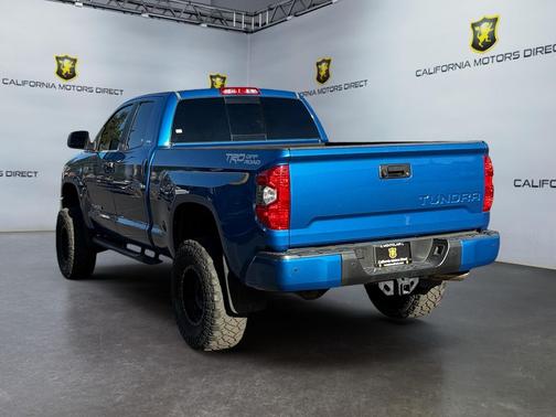 2017 Toyota Tundra SR5