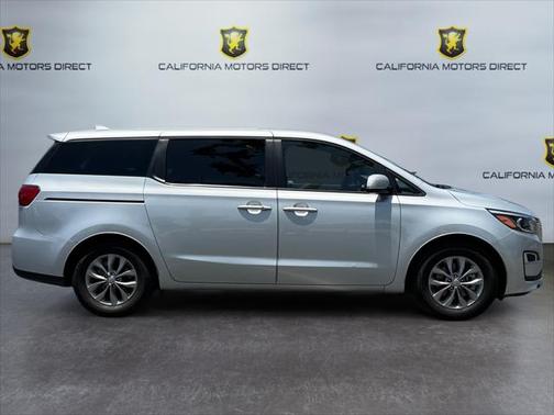 2021 Kia Sedona LX
