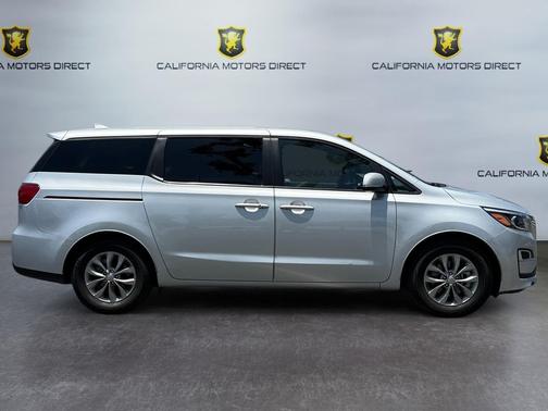 2021 Kia Sedona LX