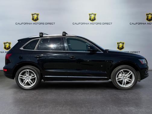 Brilliant Black 2017 Audi Q5 2.0T Premium