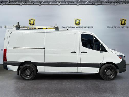 2022 Mercedes-Benz Sprinter 2500 Standard Roof