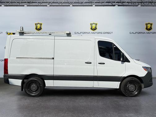 2022 Mercedes-Benz Sprinter 2500 Standard Roof