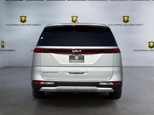 2022 Kia Carnival LXS