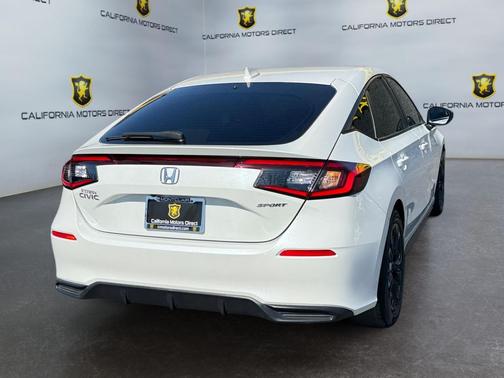 Platinum White Pearl 2025 Honda Civic Sport