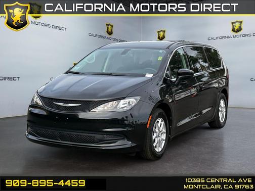 2022 Chrysler Voyager LX