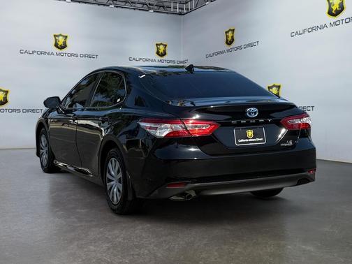 2020 Toyota Camry LE