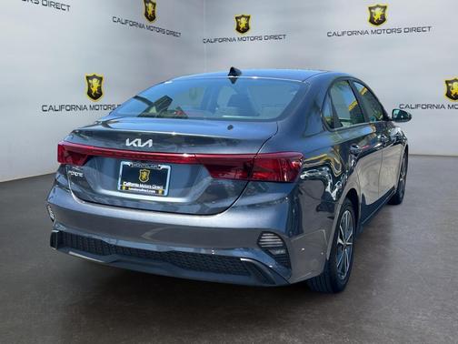 Gravity Gray 2022 Kia Forte LXS