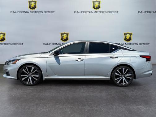 2021 Nissan Altima SR VC-Turbo FWD