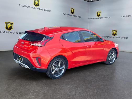 2020 Hyundai Veloster 2