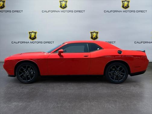 2022 Dodge Challenger SXT