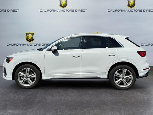 2021 Audi Q3 45 S line Premium