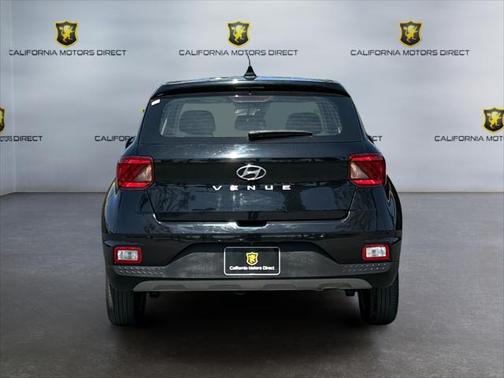 2022 Hyundai VENUE SE