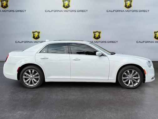 2016 Chrysler 300 Limited