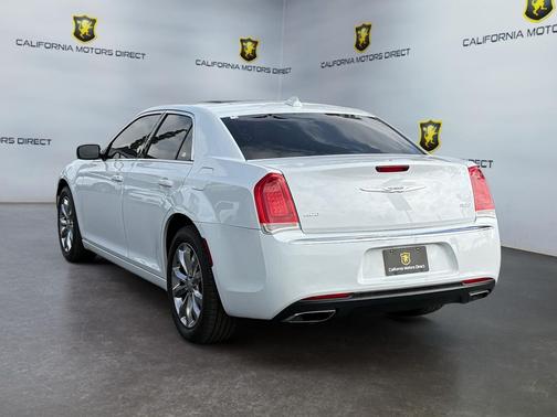2016 Chrysler 300 Limited