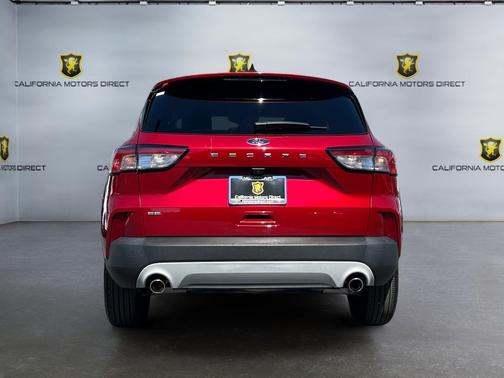 Rapid Red Metallic Tinted Clearcoat 2022 Ford Escape SE