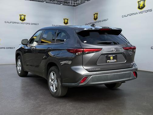 2023 Toyota Highlander LE
