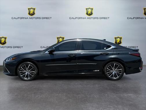 2022 Lexus ES 300h Base