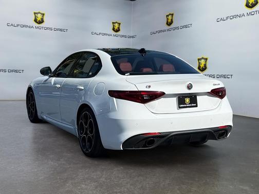 2022 Alfa Romeo Giulia Ti