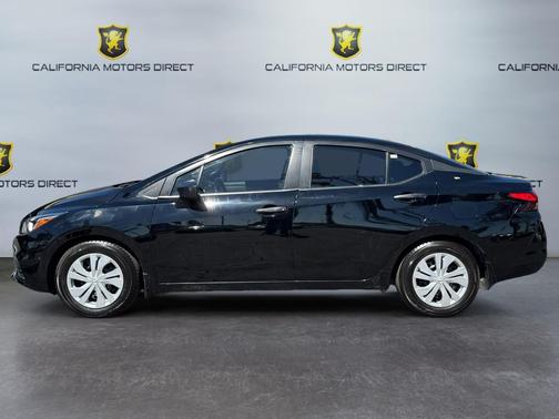 Super Black 2020 Nissan Versa 1.6 S