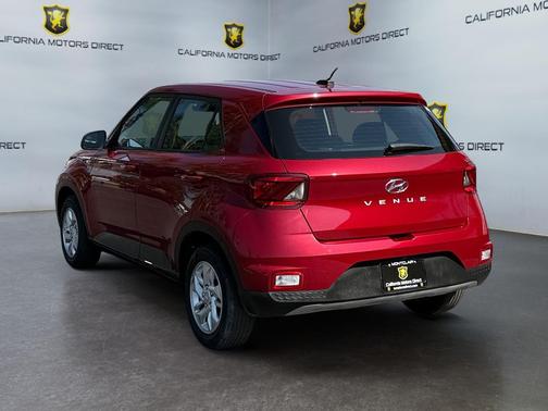 2023 Hyundai VENUE SE