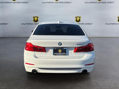 Alpine White 2018 BMW 530 530i