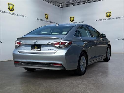 2016 Hyundai SONATA Hybrid SE