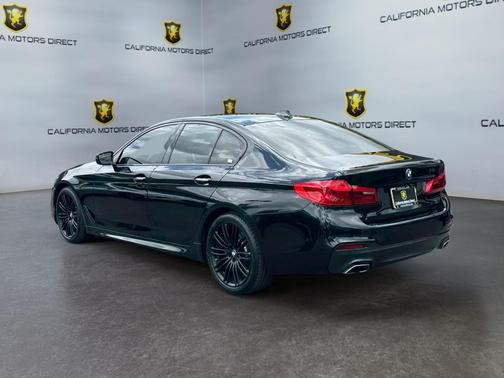 Black Sapphire Metallic 2017 BMW 530 530i