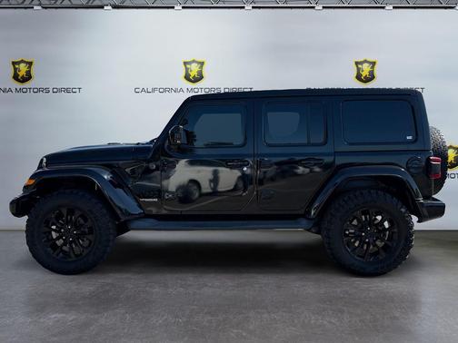 Black Clearcoat 2021 Jeep Wrangler Unlimited Sahara