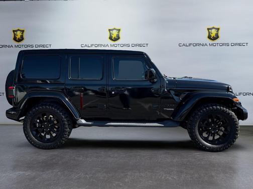 Black Clearcoat 2021 Jeep Wrangler Unlimited Sahara