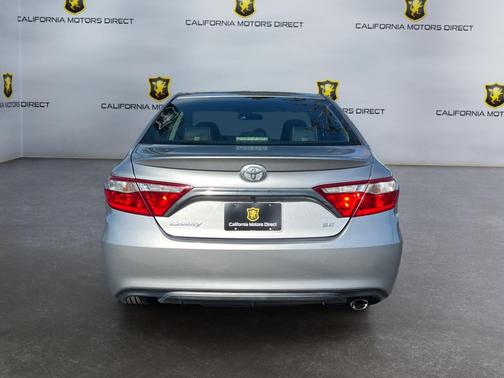 Celestial Silver Metallic 2016 Toyota Camry SE
