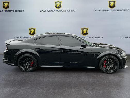 Pitch Black Clearcoat 2022 Dodge Charger SRT Hellcat