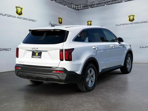 2023 Kia Sorento LX
