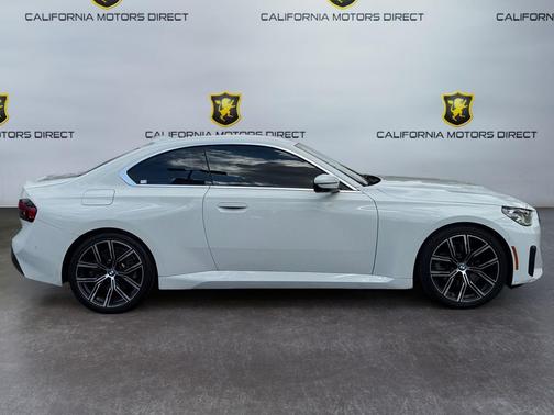Alpine White 2022 BMW 230 i