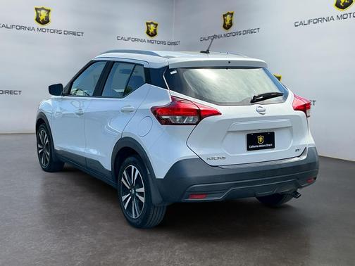 Aspen White Tricoat 2019 Nissan Kicks SV