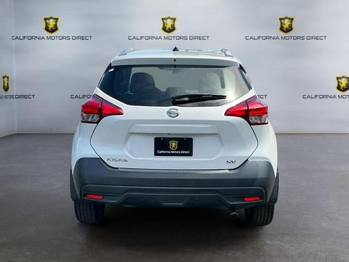 Aspen White Tricoat 2019 Nissan Kicks SV
