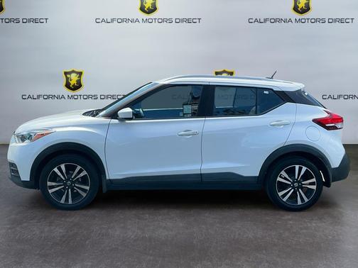 Aspen White Tricoat 2019 Nissan Kicks SV