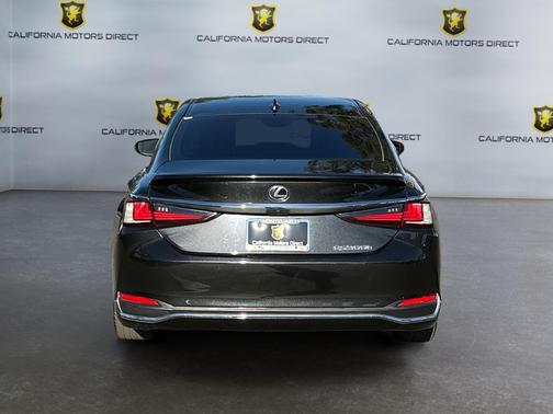 2023 Lexus ES 300h Base