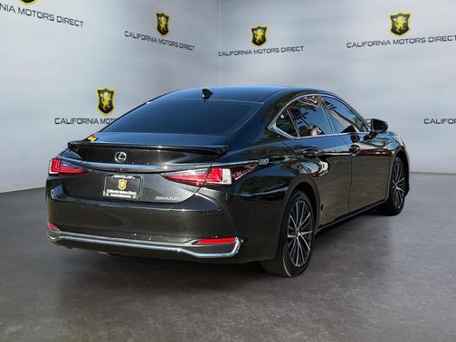 2023 Lexus ES 300h Base