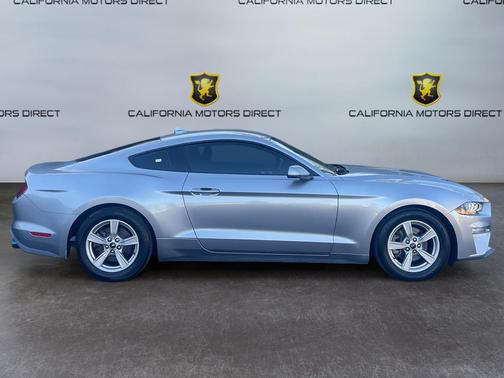 2022 Ford Mustang EcoBoost