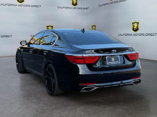2017 Kia K900 Luxury 5.0L