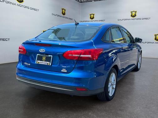 LIGHTNING BLUE 2018 Ford Focus SE