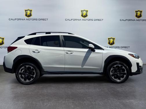 Crystal White Pearl 2023 Subaru Crosstrek Premium