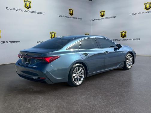 Harbor Gray Metallic 2020 Toyota Avalon Hybrid XLE