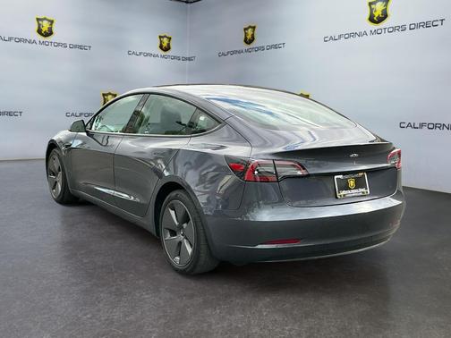 Midnight Silver Metallic 2023 Tesla Model 3 Standard Range