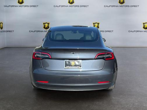 Midnight Silver Metallic 2023 Tesla Model 3 Standard Range